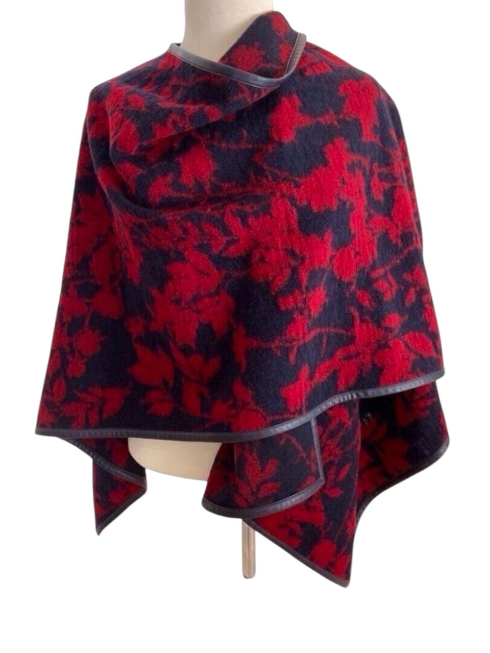 BCBGMAXAZRIA wrap scarf puncho red dark blue floral pattern 80% wool one size